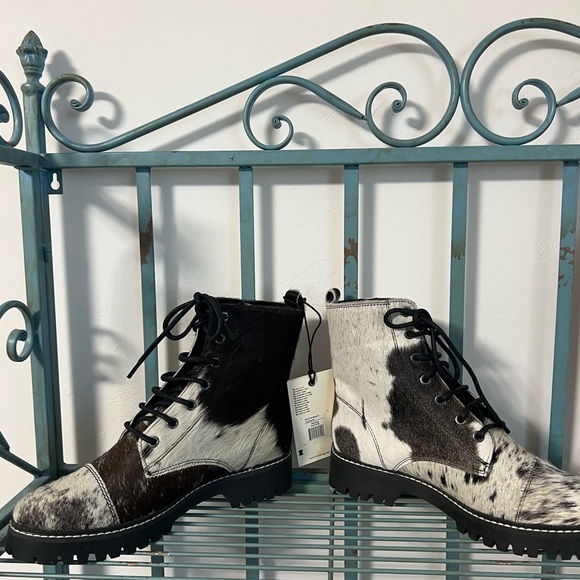 New Genuine Cowhide & Leather Bootie Fur combat ankle boot black white size 8 - Picture 7 of 13